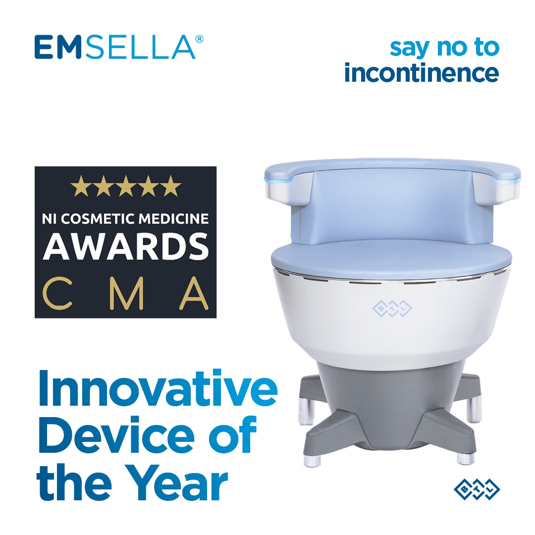 EMSELLA Behandlungsstuhl mit der Auszeichnung Innovative Device of the Year der NI Cosmetic Medicine Awards